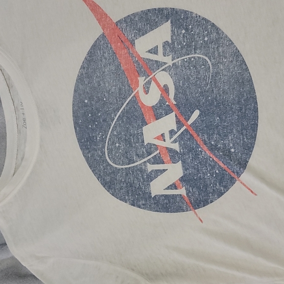 Tshirt - Picture 2 of 3